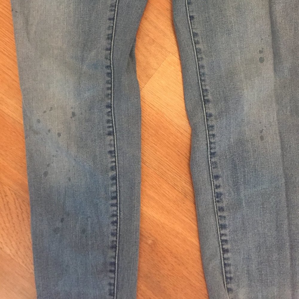 Mid Rise Jegging - Distressed - Picture 3 of 3